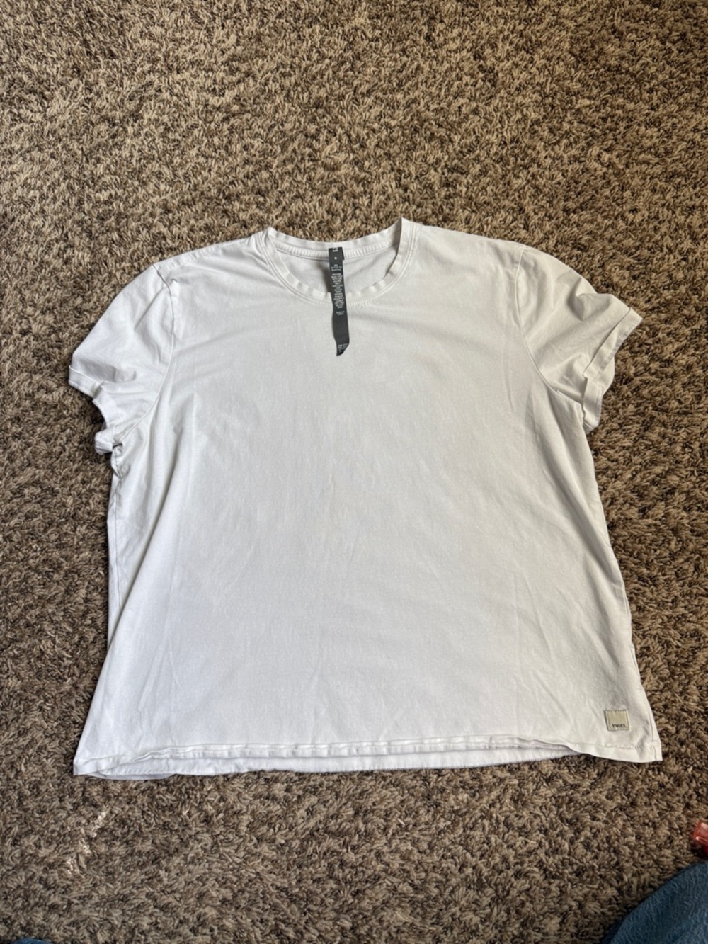Vuori Basic White Crewneck T‑Shirt